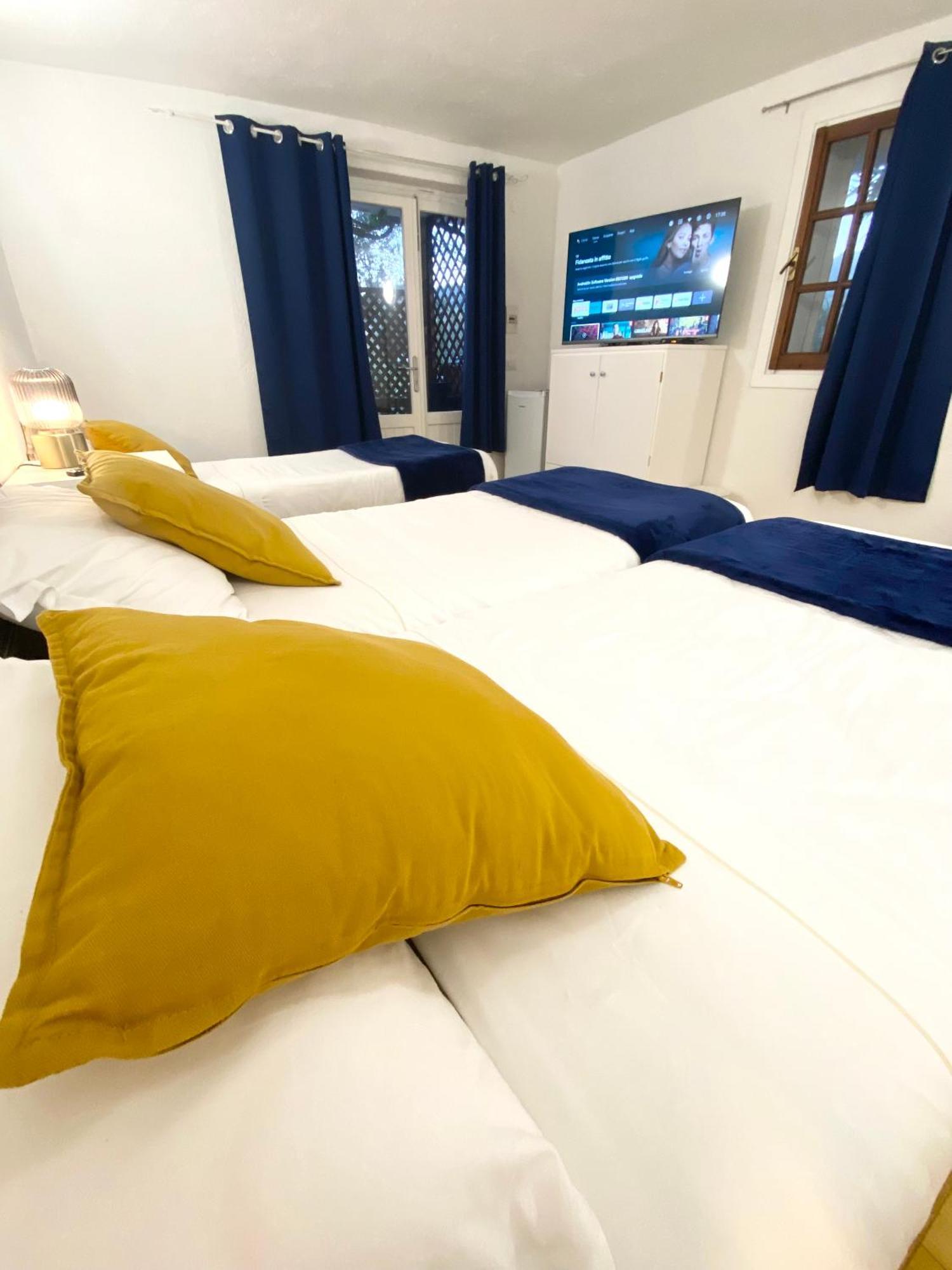 Cala Reale Rooms Marinella Маринелла Экстерьер фото